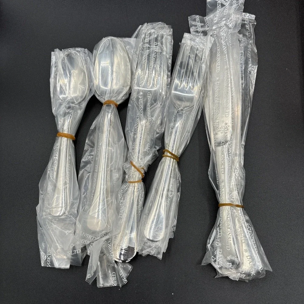 Dansk‎ Graves Studio 20pc Wav.E Flatware Set Stainless 18/10 Fork Spoon Knife